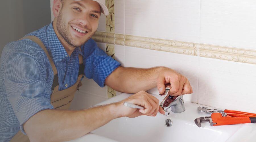 Expert burst pipe repair services in Hindsville, AR